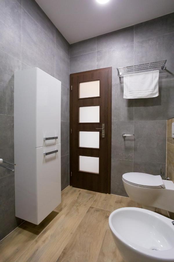 Luxusni Velky Apartman S Terasou V Centru Litomysle Екстериор снимка