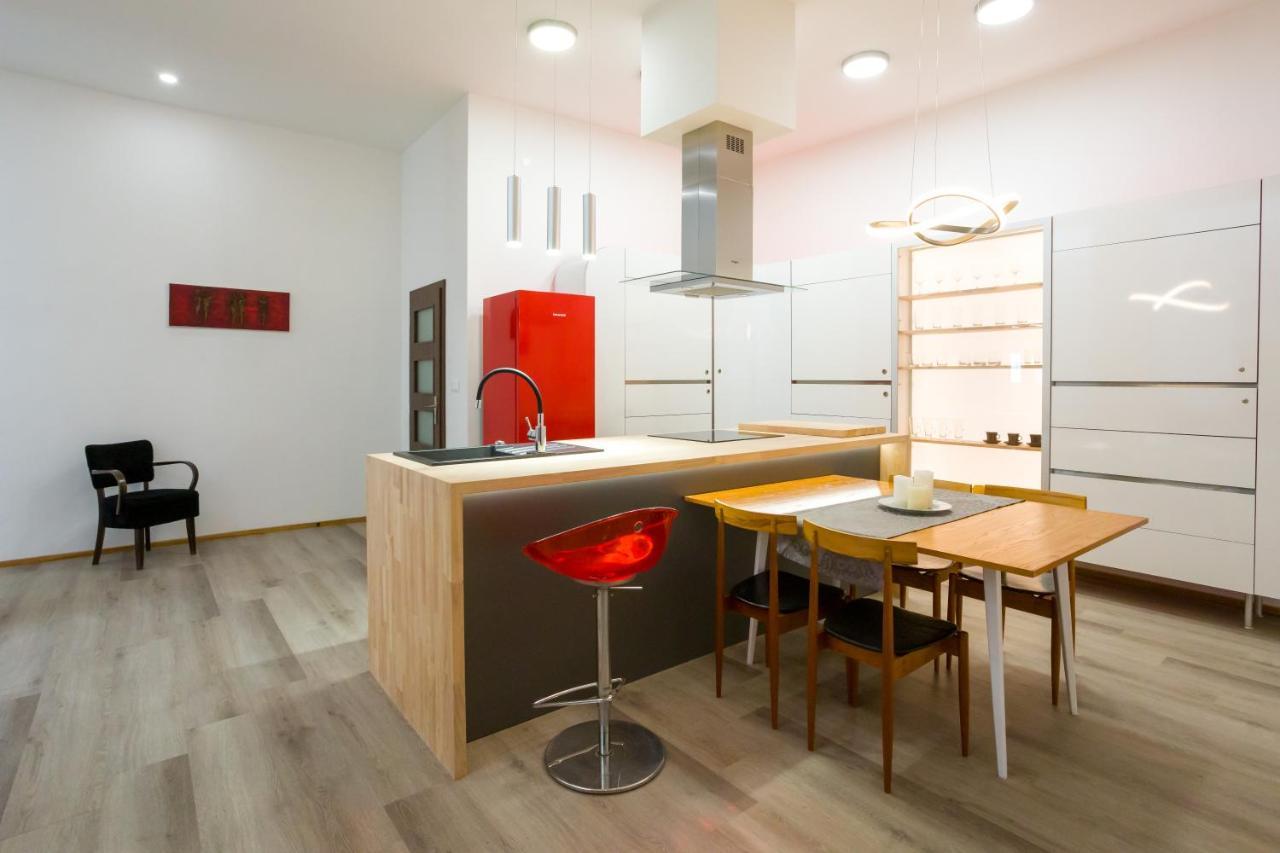 Luxusni Velky Apartman S Terasou V Centru Litomysle Екстериор снимка