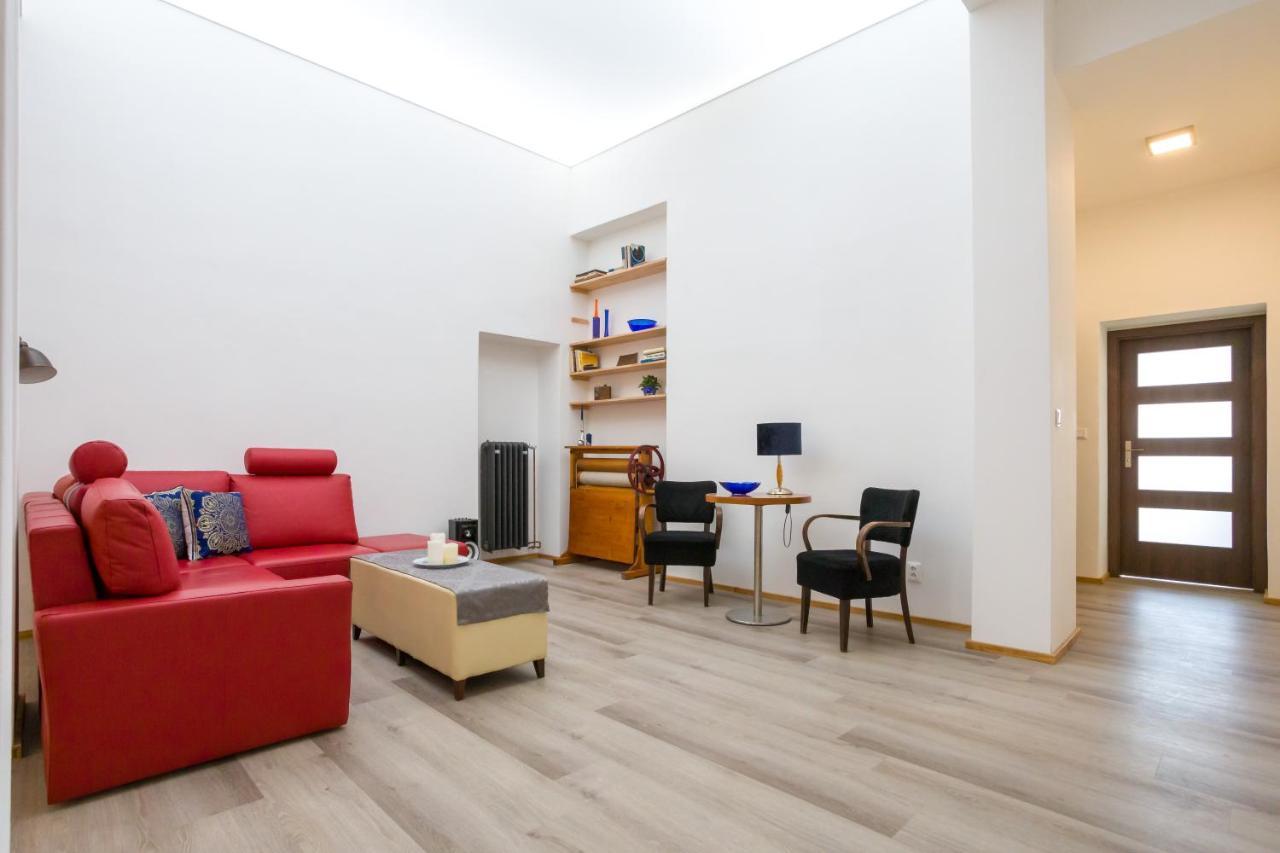 Luxusni Velky Apartman S Terasou V Centru Litomysle Екстериор снимка