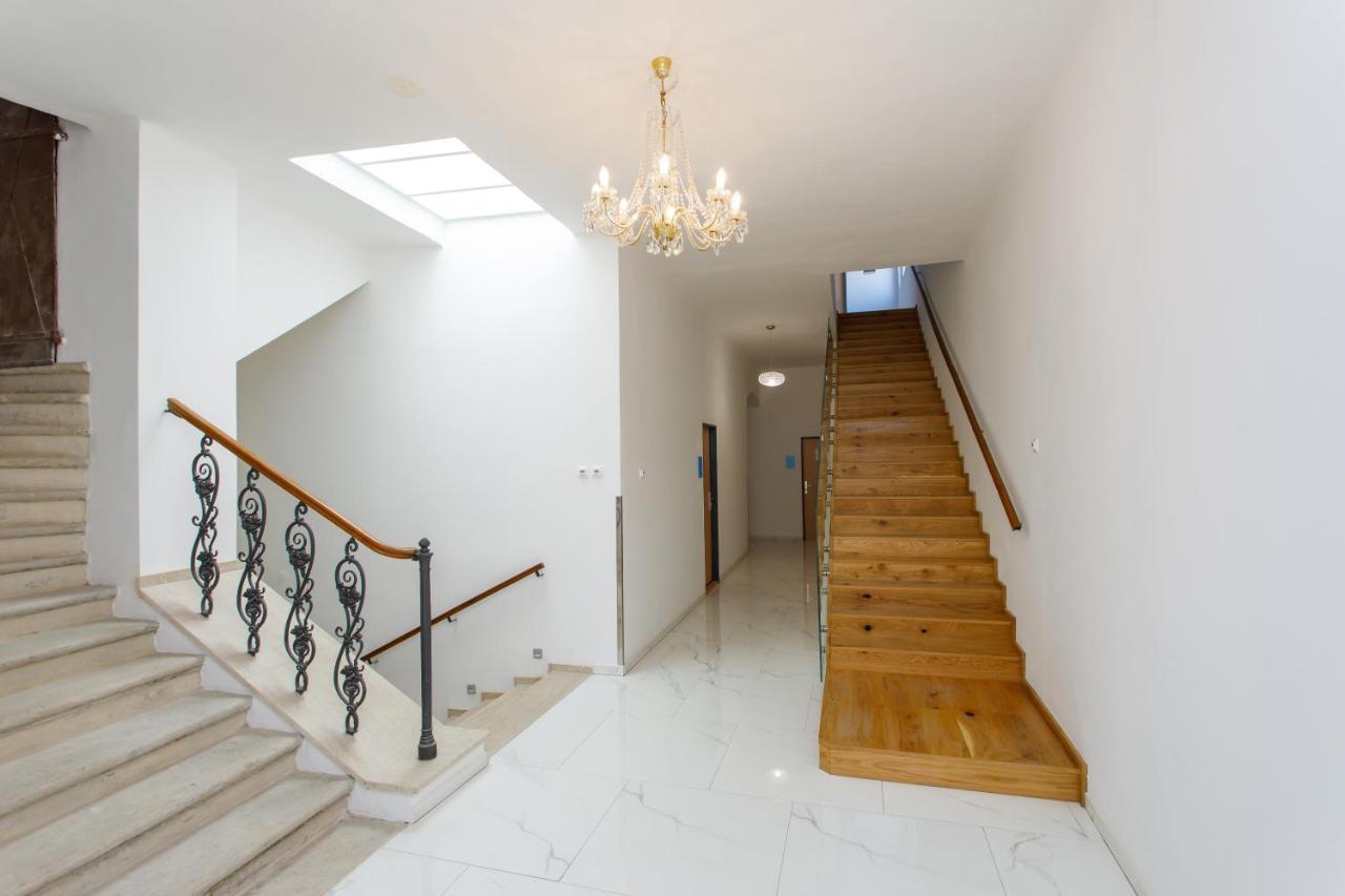 Luxusni Velky Apartman S Terasou V Centru Litomysle Екстериор снимка