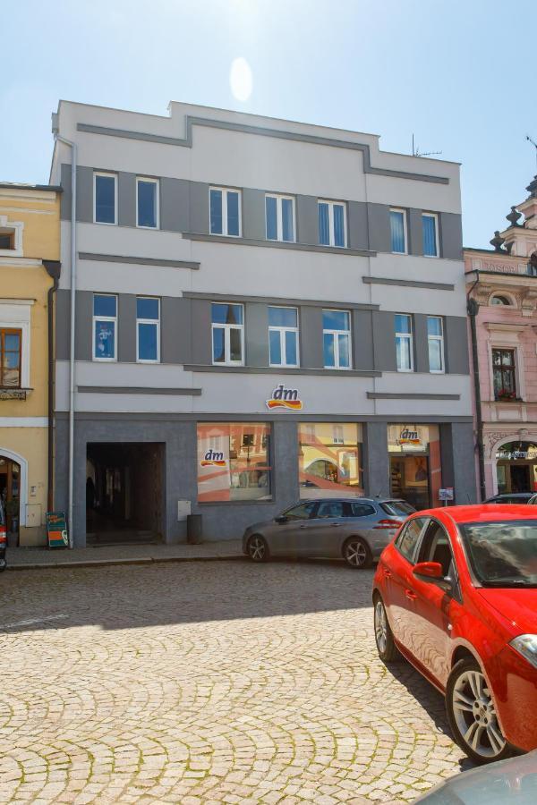 Luxusni Velky Apartman S Terasou V Centru Litomysle Екстериор снимка